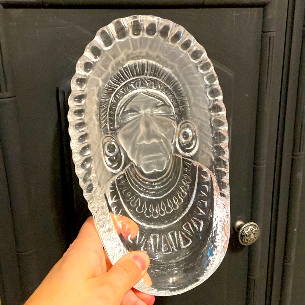 LARGE MATS JONASSON Swedish Crystal INDIAN CHIEF 8.25" Art Glass Sweden Dish